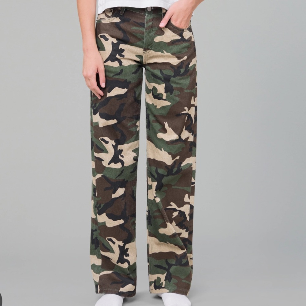 Still here Everyday In Outside Trousers